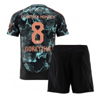 Bayern Munich Leon Goretzka #8 Vonkajší Detský futbalový dres 2024-25 Krátky Rukáv (+ trenírky)